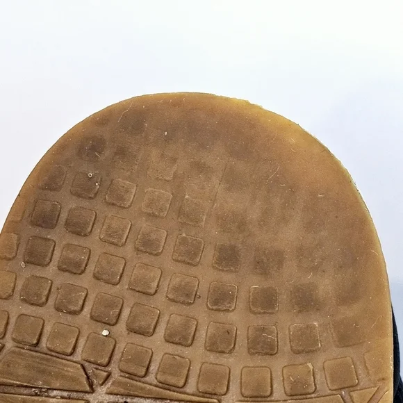 Teva ReEmber Mid Black Quilted  Ankle Boots - Picture 9 of 10